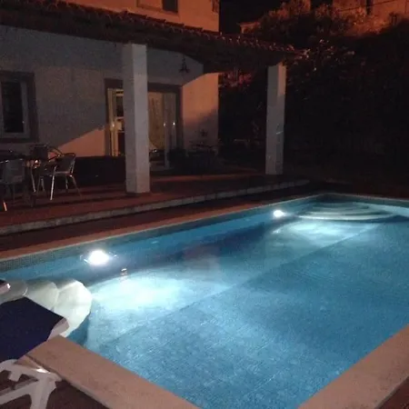 Beautiful Family With A Pool Дом отдыха