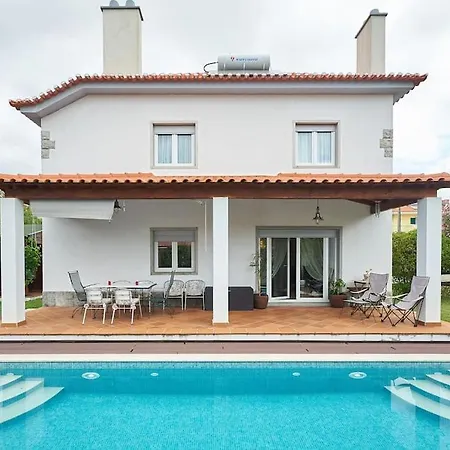Beautiful Family With A Pool Дом отдыха *